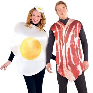 Bacon and eggs costume